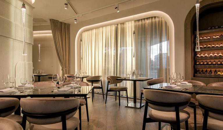 Луксозни ресторанти във Вроцлав Между мостовете