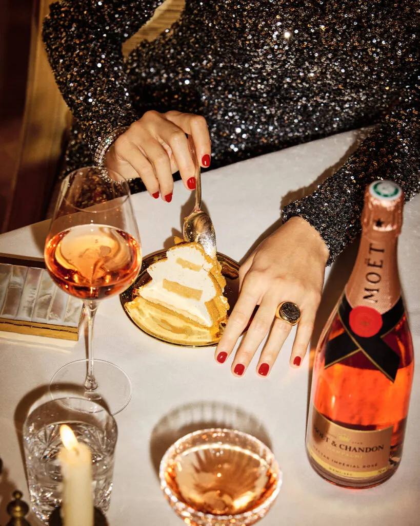 Луксозно шампанско Цена