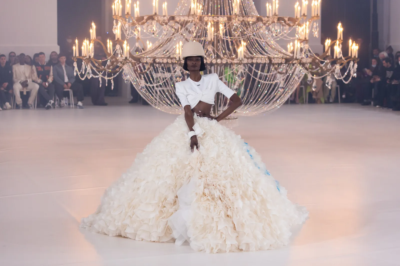 Модна марка Off White Изключителна визия