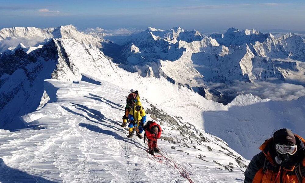 Mount Everest Цена на експедицията