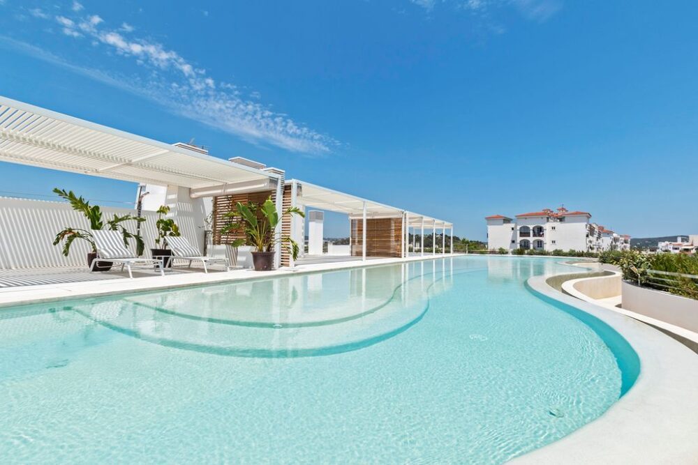 Imoti Na Balearite Tseni 2026 V Evro I Kakvo Stoi Zad Tiakh